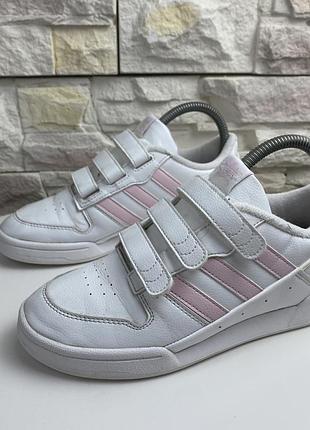 Оригінальні кросівки adidas team court 2.0