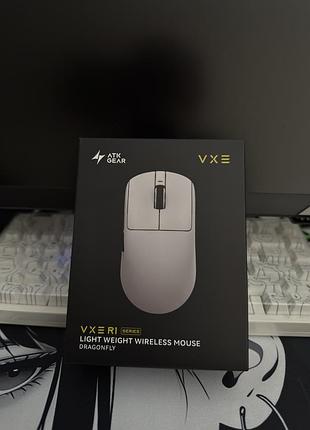 Якісна та легка бездротова мишка vxe r1 se+