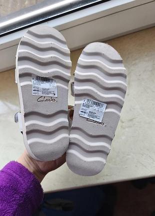 Нові босоніжки clarks 3