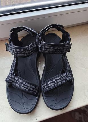 Оригінальні босоніжки teva 2