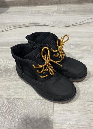 Дитячі зимові ботінки ugg 35 р