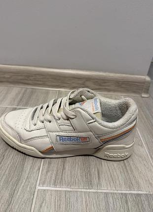 Кросівки reebok classic шкіряні 35 розмір