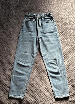 Джинси жіночі tommy jeans мом блакитні