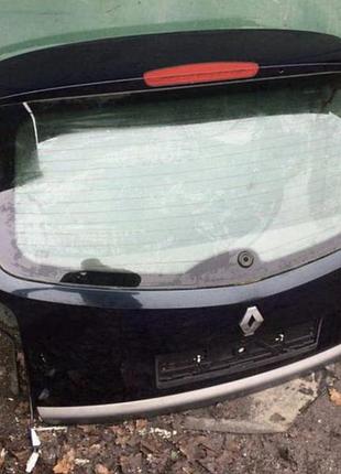 Б/у крышка багажника renault laguna 2, 8200041385, 7701472661 глухое стекло