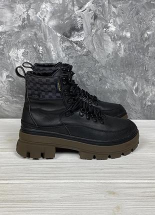Кожаные ботинки vans colfax elevate mte-2 37/23.5 см