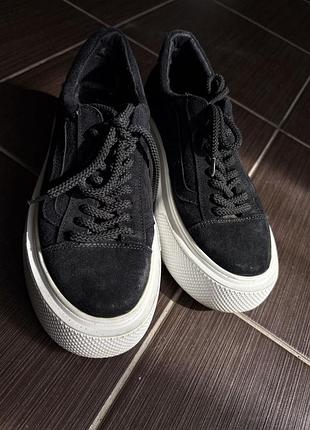 Кеди жіночі vans замшеві на платформі чорні