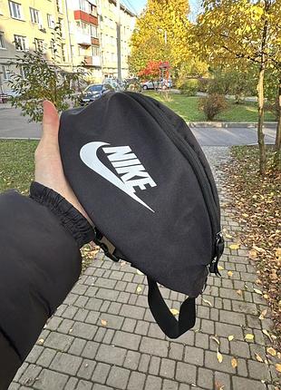 Nike бананка чорна сумка на пояс через плече