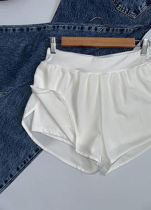 Подвійні спортивні шорти shein