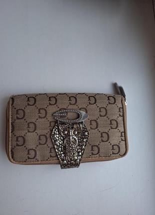 Жіночий гаманець guess бежевий з логотипом
