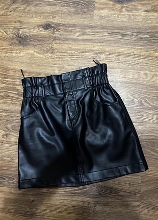 Шкіряна спідниця zara 🌸