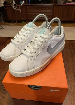 Женские кроссовки nike court majestic white metallic silver 38 размера,оригинал