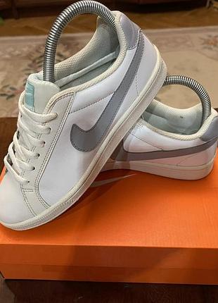 Женские кроссовки nike court majestic white metallic silver 38 размера,оригинал