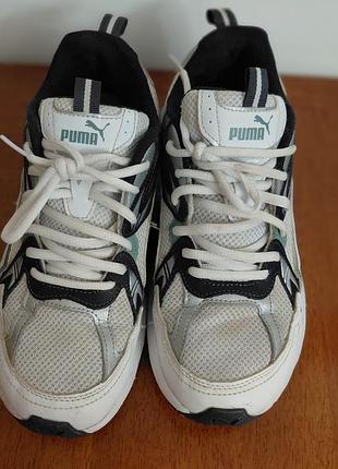 Кросівки чоловічі puma біло-чорні зі сріблястими вставками