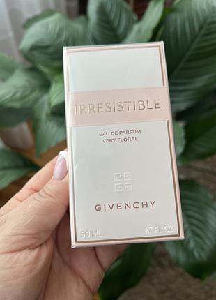 Парфумована вода givenchy irresistible very floral  50 мл