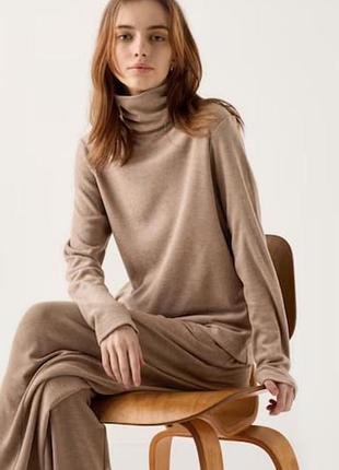 Жіночий флісовий гольф р м, uniqlo бежевый