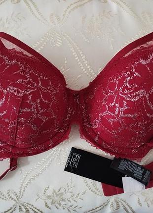 Бюстгальтер жіночий f&f червоний з мереживом 80c