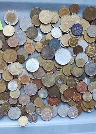 Мікс 300 монет з усього світу