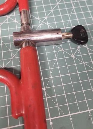 Механический противоугонный блокировщик руля (autolock) 9