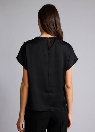 Атласна чорна блуза розмір м 4
