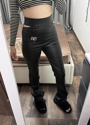 Шкіряні штани zara з вирізами на талії, екошкіра, розмір s