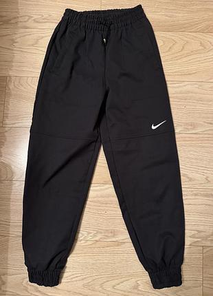Спортивні штани nike джогери чорні