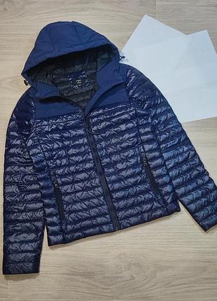 Легкий пуховик superdry. размер s.
