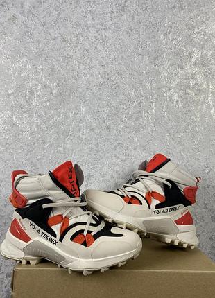 Жіночі кросівки adidas y-3 swift r3 notx (gz9166) оригінал / 37 розмір (23 см)