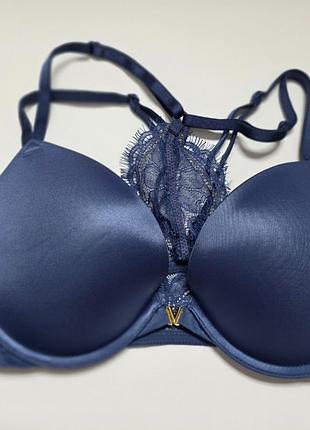 Сатиновий бюстгальтер  ліфчик victoria's secret 80b 😻новий 

ціна в магазині 3800грн