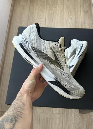 Кросівки brooks