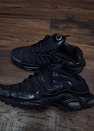Оригінал nike air max plus tn triple black 44 розмір (28 см) артикул 604133-050