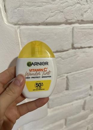Bb-крем garnier vitamin c wonder tint spf 50+