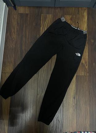 Спортивні штани the north face чорні з манжетами