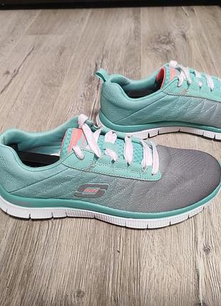 Кроссовки skechers