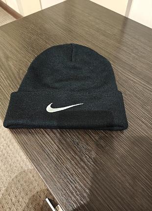 Шапка nike