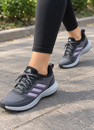 Кросівки жіночі adidas