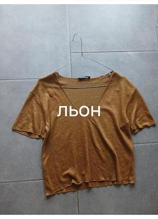 Жіноча лляна футболка золотистого кольору з v-подібним вирізом