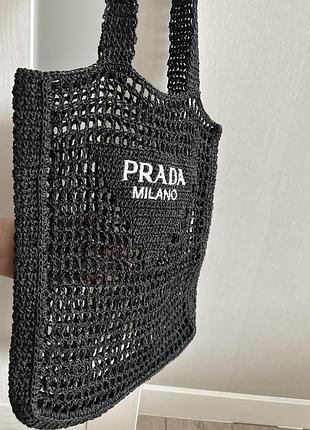Жіноча сумка-шопер у стилі prada