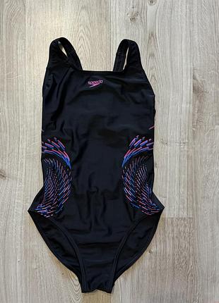 Спортивний суцільний купальник speedo на дівчинку 11-12 років