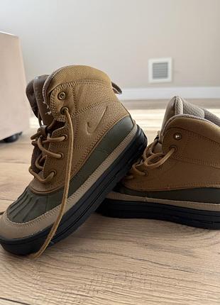 Дитячі черевики nike коричнево-оливкові високі на шнурівці