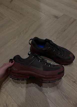 Кросівки nike vomero бордові 40.5 розмір 25.5 см