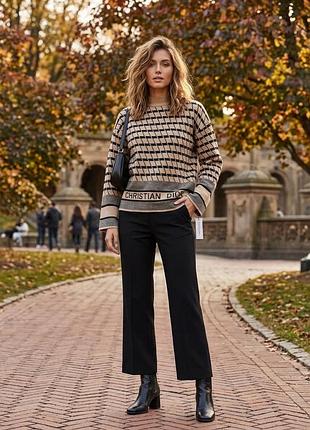 Розкішний осінній светр / кофта у стилі dior (розмір s)