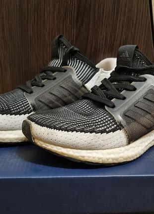 Кросівки adidas ultraboost 19 чорно-білі 40 розмір