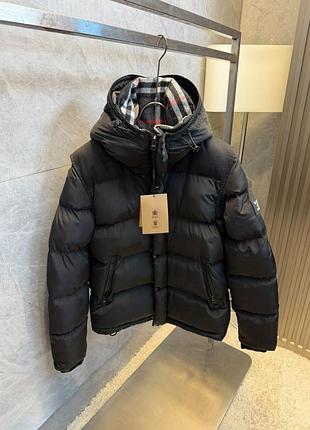 Зимова куртка burberry