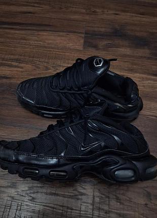 Кросівки чоловічі nike air max plus (tn) чорні 44 розмір