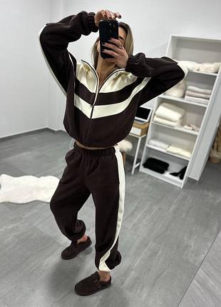 Костюм спортивний