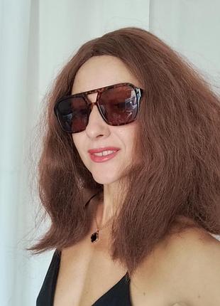 Карнавальна коричнева перука