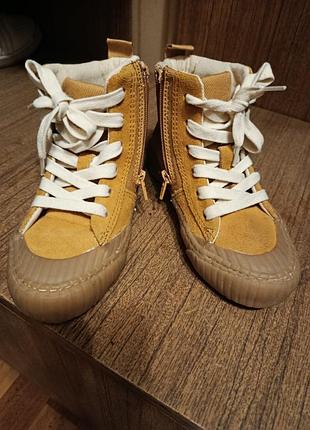 Кеди дитячі zara гірчичні 29 розмір
