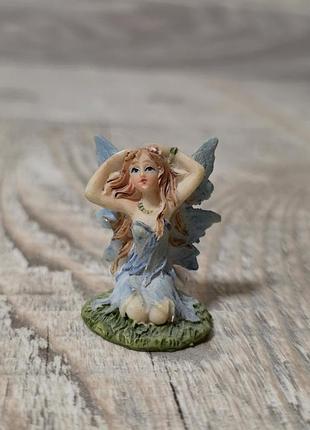 Миниатюрная декоративная статуэтка blue sitting fairy