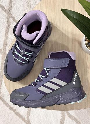 32 р , нові дитячі зимові черевики adidas terrex на дівчинку