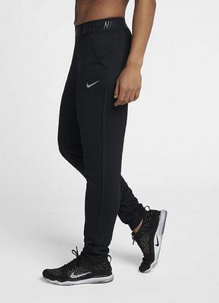 Женские спортивные штаны nike